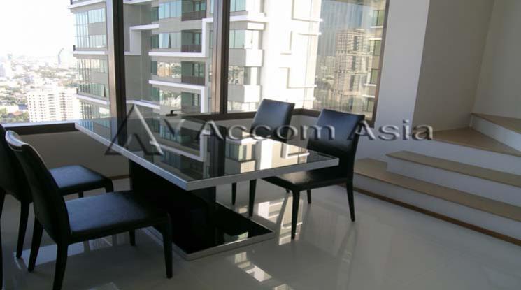 picture 🔼🔽 AccomA 📩 Duplex Condo 2 BR Condominium @The Emporio Place (1513998) - 4/7