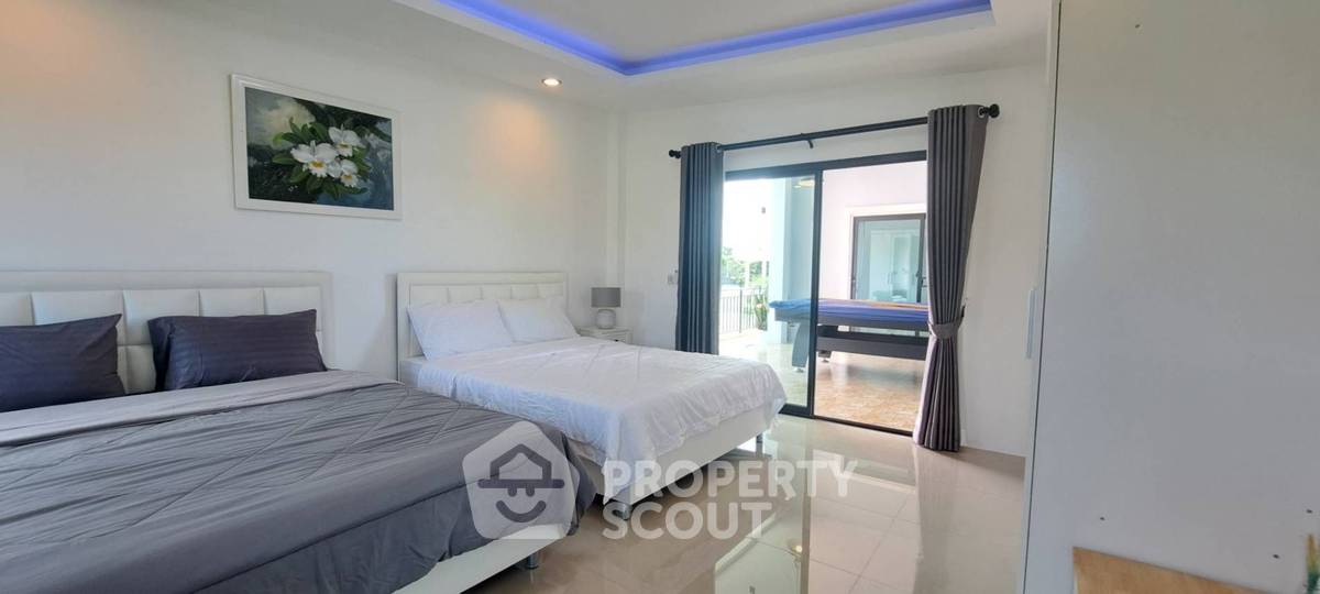 รูป วิลล่า 6-ห้องนอน ใกล้ เมืองพัทยา (ID 2215246) - รูปที่ 15/22