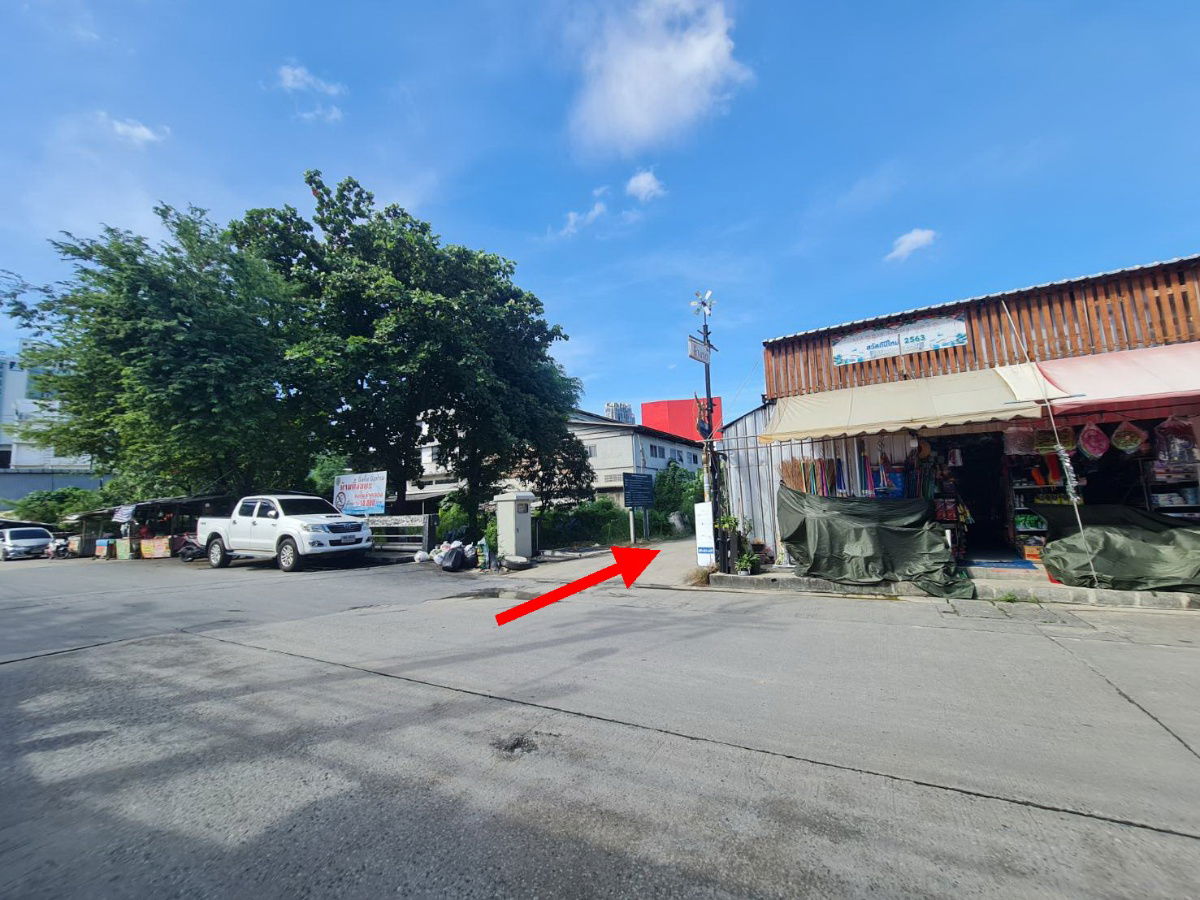 picture Land for sale, Bangna, Km. 7, enter Soi Bangna-Trad 49 (Soi Santi Nakhon), 16 sq m per plot. - 19/24