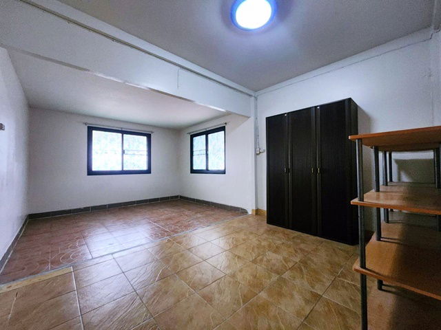 picture NIDA 2.6km. Nawathani Golf Course MRT Sammakorn 700m. Serithai Garden 53-59 For rent 2-storey house - 5/8
