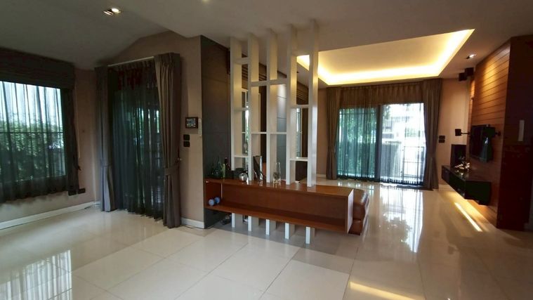 ขายบ้านเดี่ยว 3 ห้องนอน 214.5 ตร.ม. 64 ตร.ว. มัณฑนา อ่อนนุช - วงแหวน 3