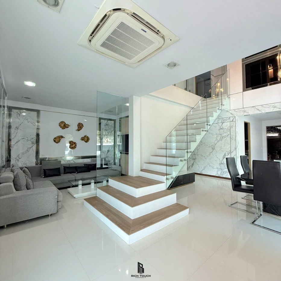 รูป โฮมออฟฟิศ บ้านหรู 📌บ้านพรุ ขาย 5.9 ล้าน (ใช้แผงโซลาร์เซลล์ ประหยัดไฟได้อีก) . - รูปที่ 10/25