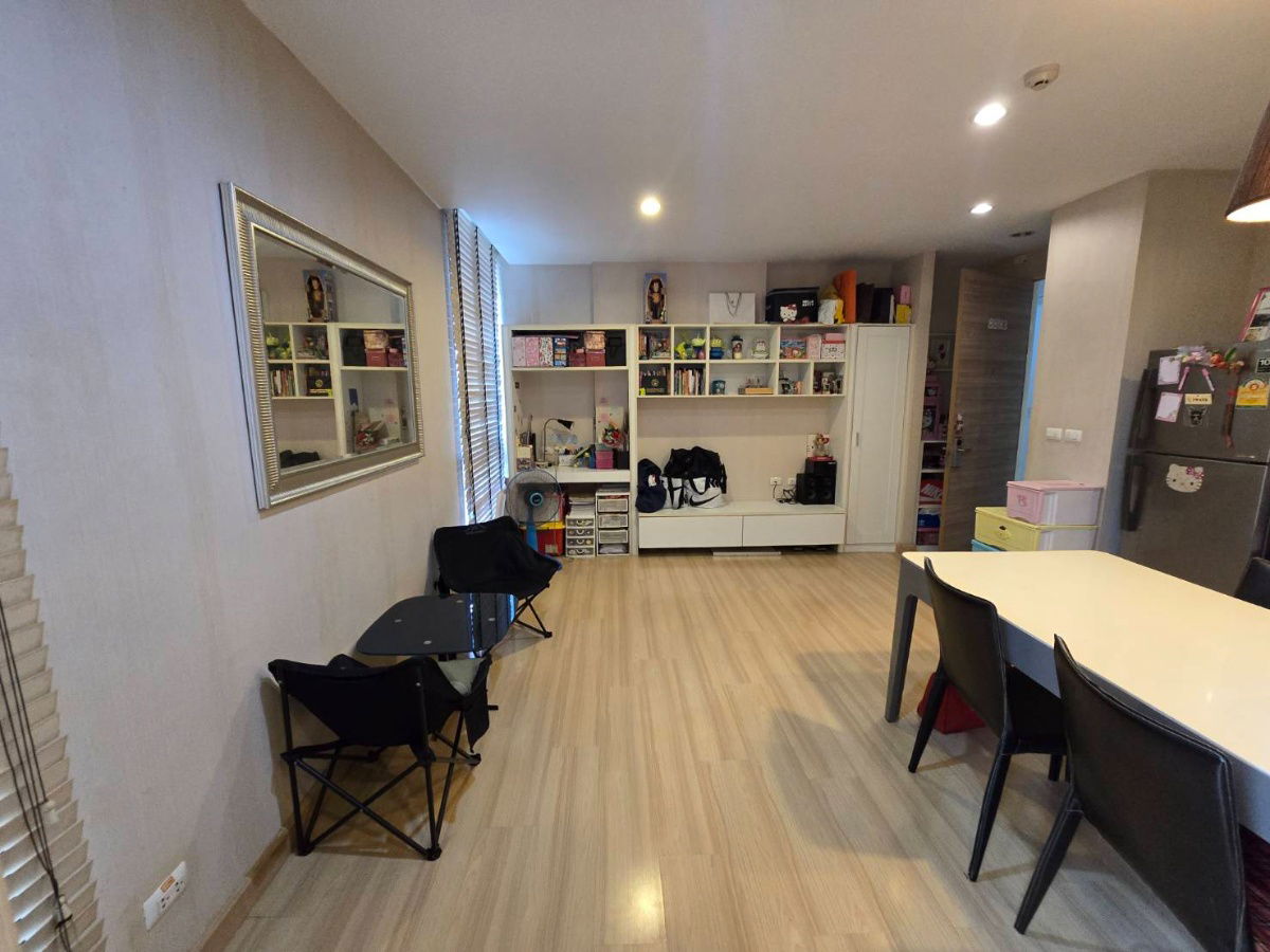 picture 📢For sale!! Ready-to-move-in condo, Apple Sukhumvit - Bearing, 1 bedroom, spacious room, size 59 sq m., for only 1.59 million baht. - 3/24