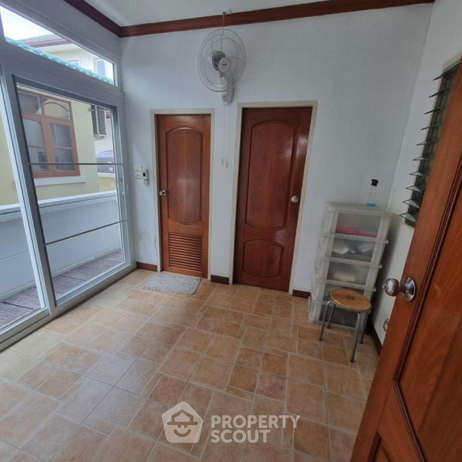 picture 4-BR House in Khlong Chan (ID 2020880) - 8/17