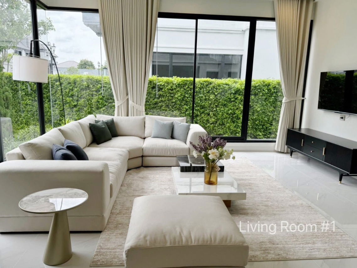 รูป Luxury House for Rent – Narasiri Phaholyothin–Watcharaphon 📍Available from September - รูปที่ 1/11