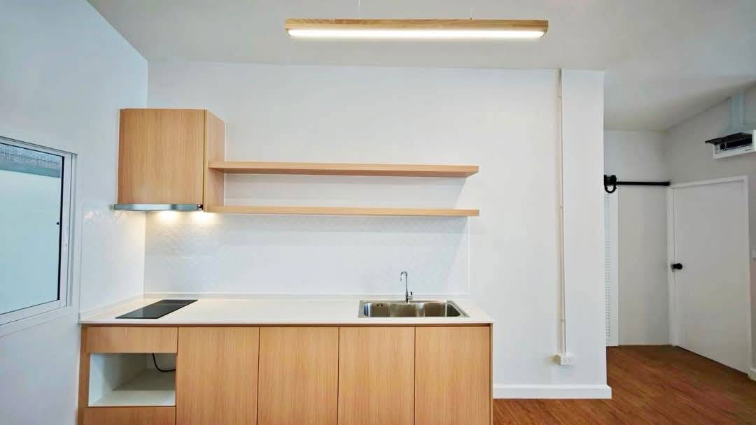 picture Sale of detached houses, large size 51 square wa, 3 bedrooms, 3 bathrooms, new Renovate Kik Chokchai 4 Ladprao, Macro Lotus Ladprao, Wang Hin 44. - 9/10