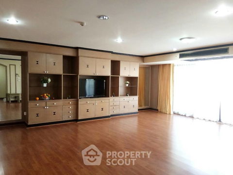 3-BR Condo at The Waterford Park Sukhumvit 53 Condominium near BTS Thong Lor (ID 883729)