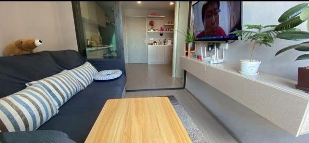 picture Code: KJ7722  for rent Life Ladprao // Line ID: @kjcondo (with @) // - 4/17