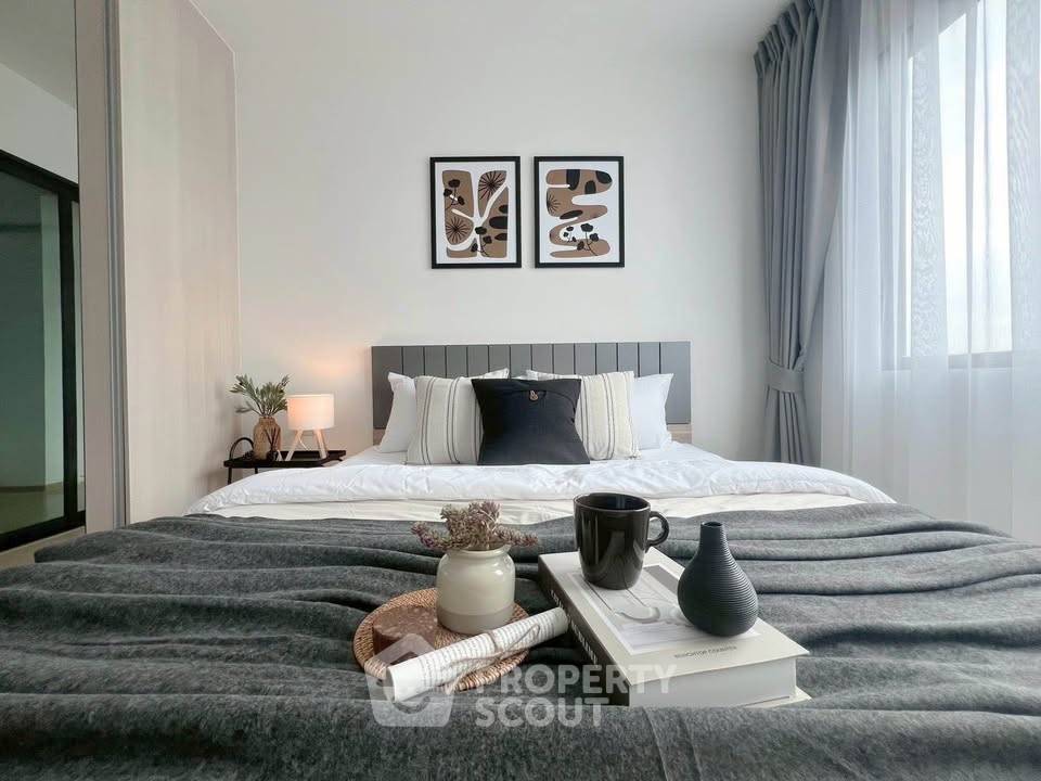 picture 1-BR Condo at Chewathai Hallmark Ladprao - Chokchai 4 in Lat Phrao (ID 2215247) - 2/9