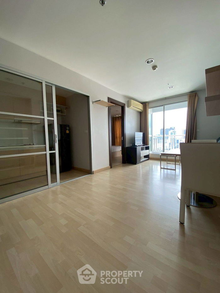 รูป คอนโด 1-ห้องนอน ที่ ริธึ่ม รัชดา ใกล้ MRT รัชดาภิเษก (ID 2215428) - รูปที่ 2/12