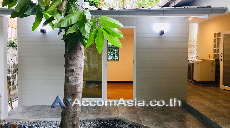 picture 🔼🔽 AccomA 📩  3 BR House in  (AA25432) - 2/13