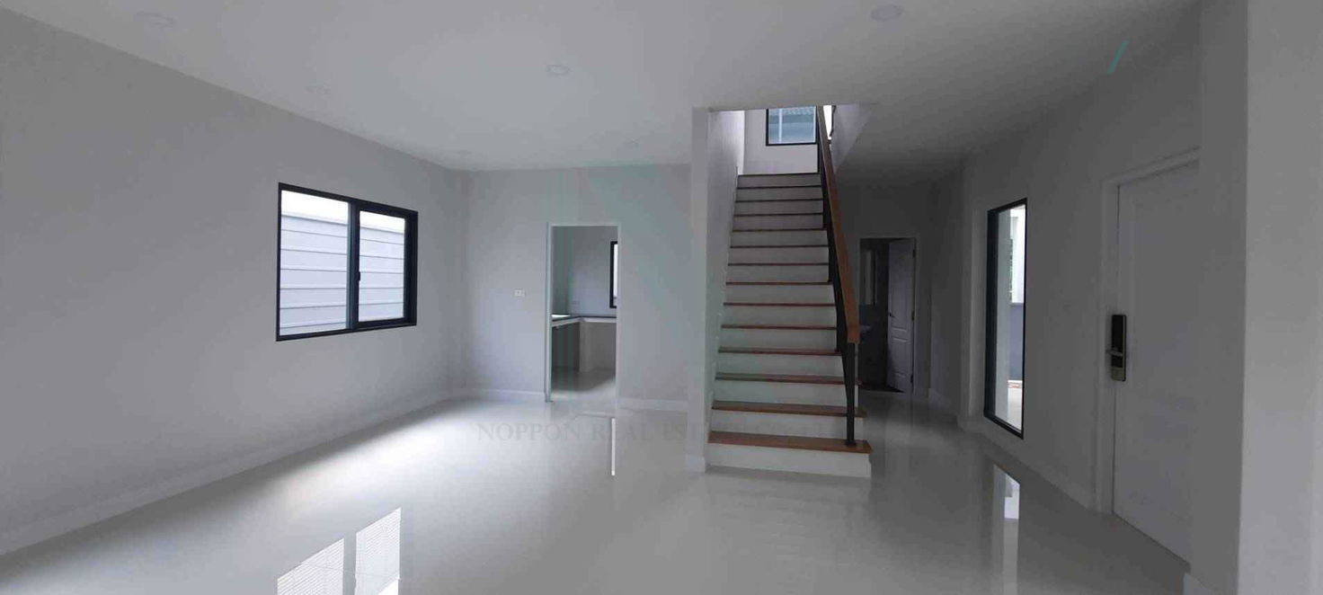 รูป ให้เช่าบ้านเดี่ยว 2 ชั้น เซนโทร วิภาวดี 4 ห้องนอน 5 ห้องน้ำ - รูปที่ 4/8
