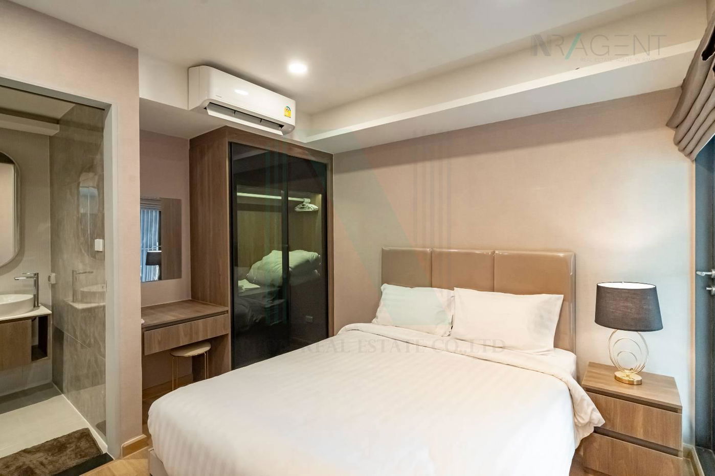 picture 🔺 For Sell Condo LLOYD SOONVIJAI-THONGLOR Building 1, Floor 8,2 bed room, Room size 62 sqm - 7/8