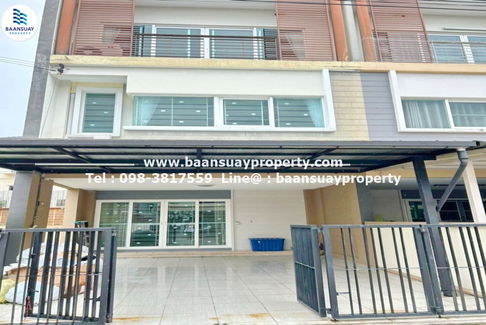 ให้เช่า ทาวน์โฮม 3 ชั้น พร้อมอยู่ ถนนสุขุมวิท 103 ใกล้ Paradise  