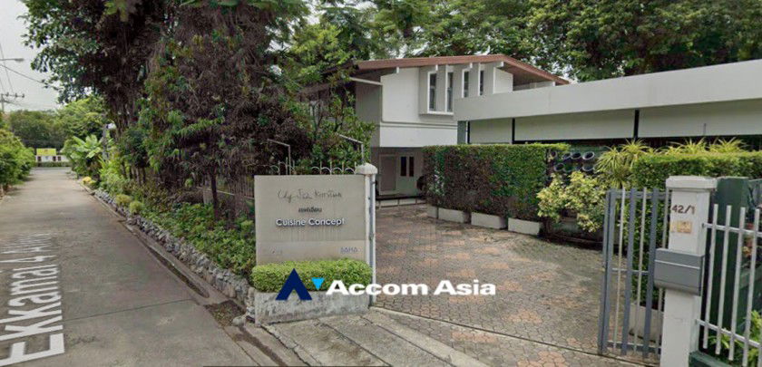 รูป 🔼🔽 AccomA 📩  3 BR House in Khlong Ton Nuea (9061701) - รูปที่ 1/1