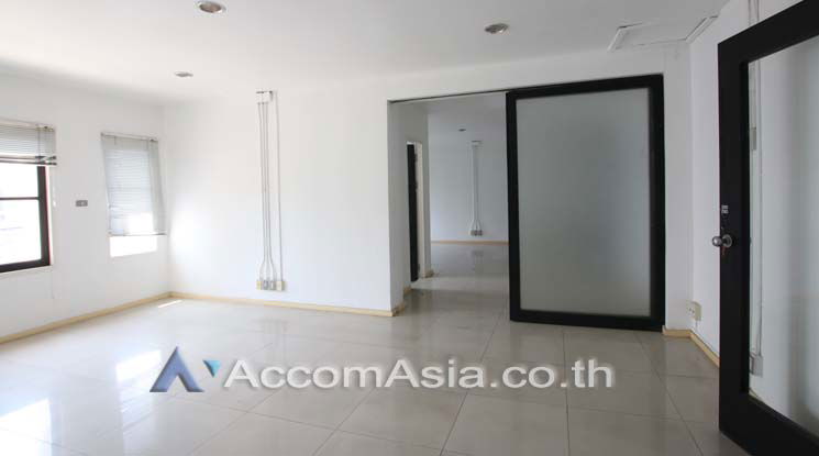 รูป 🔼🔽 AccomA 📩 Home Office 4 BR Townhouse in Phra Khanong (110098) - รูปที่ 12/16
