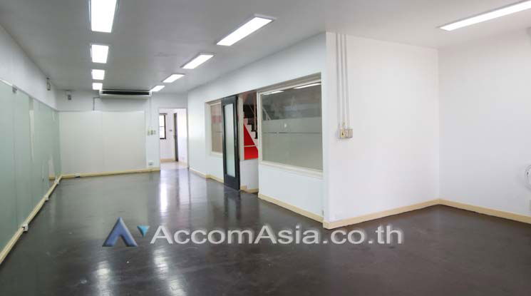 รูป 🔼🔽 AccomA 📩 Home Office 4 BR Townhouse in Phra Khanong (110098) - รูปที่ 9/16