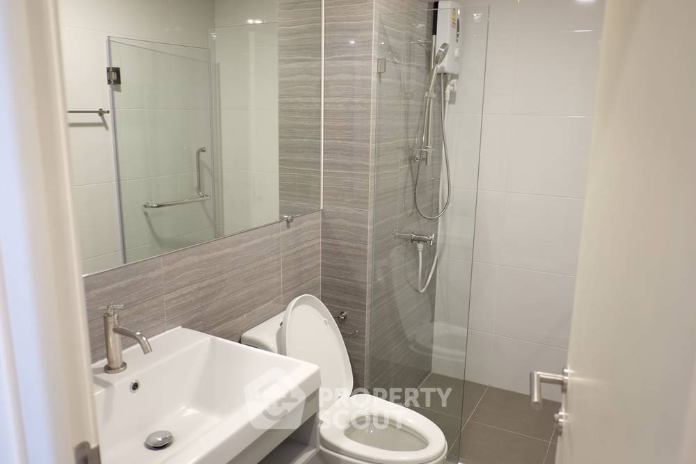 picture 1-BR Condo at Knightsbridge Phaholyothin Interchange in Anusawari (ID 307513) - 12/13