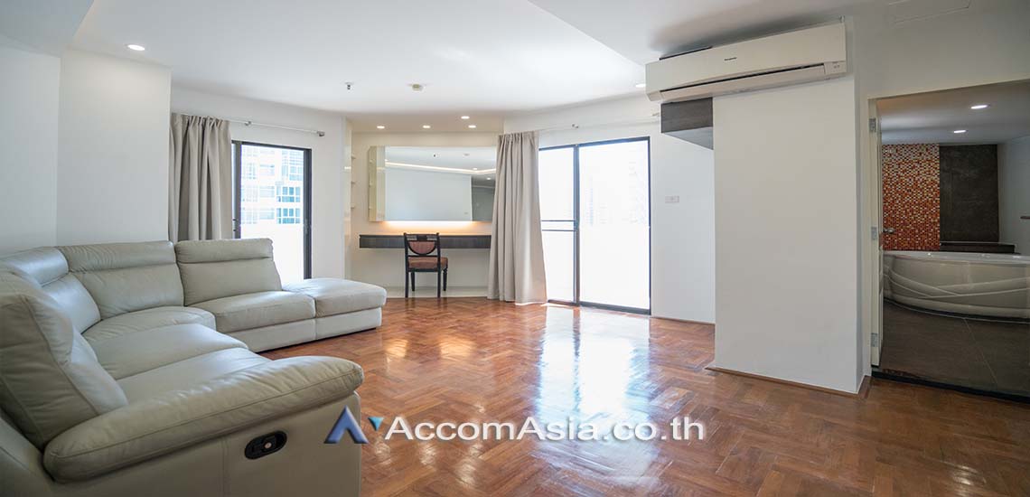 picture 🔼🔽 AccomA 📩 Pet friendly 3 BR Condominium @Fifty Fifth Tower (13001274) - 4/11