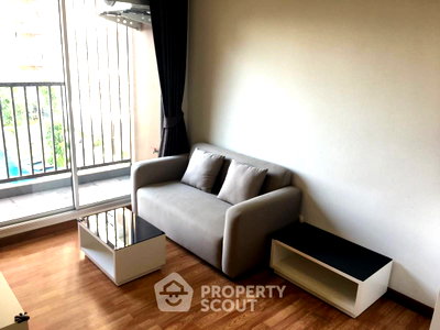 Condos for sale : 1-BR Condo at The Trust Ngamwongwan in Bang Kraso (ID 1592068)