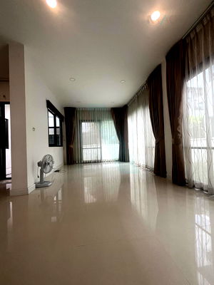 Houses for sale : 🔺 For Sell House CENTRO RAMINDRA-CHATUCHOT 2-story 4 bedroom 4 bathroom