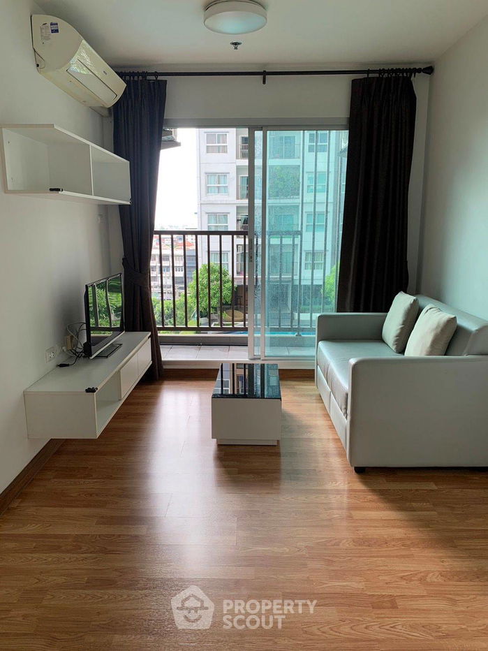 picture 1-BR Condo at The Trust Ngamwongwan in Bang Kraso (ID 1592068) - 10/11