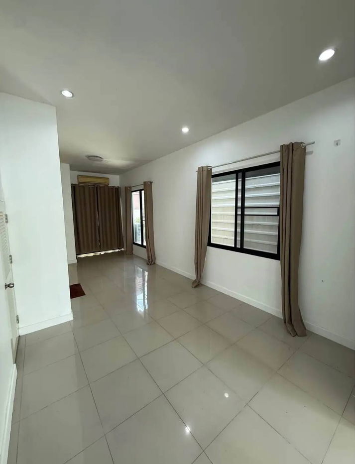 picture 🏡Townhouse for rent, Signature Watcharapol Village, end unit - 2/7