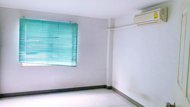 รูป ซีคอนบางแค 1.5กม.ให้เช่าโฮมออฟฟิศ 3.5ชั้น ห้องริม 34ตร.วา. 404ตร.ม. 3นอน MRTบางแค 800 ม. 3น้ำ รร.นานาชาติบริติชโคลัมเบีย 2.7 กม. - รูปที่ 5/8