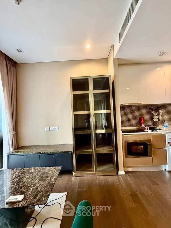 picture 2-BR Condo at The Saint Residences near MRT Phahon Yothin (ID 2144045) - 3/5