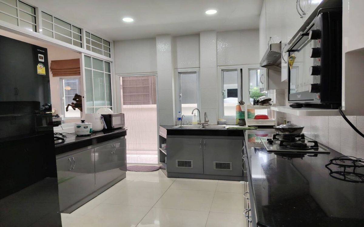 รูป ขายบ้านอิ่มอัมพร2 ขนาด 66.1 ตรว. หลังมุม โซนสงบเงียบ 3ชั้น ใกล้ Bts และMrt บางหว้า Mrt จรัลและท่าพระ สวยใหม่กริบ ถนนซอยกว้าง  - รูปที่ 16/30