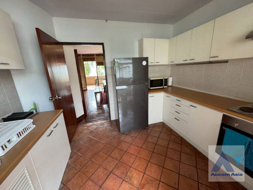 picture 🔼🔽 AccomA 📩  5 BR Townhouse @A serene townhouse nestled in the city center  (13002097) - 10/20
