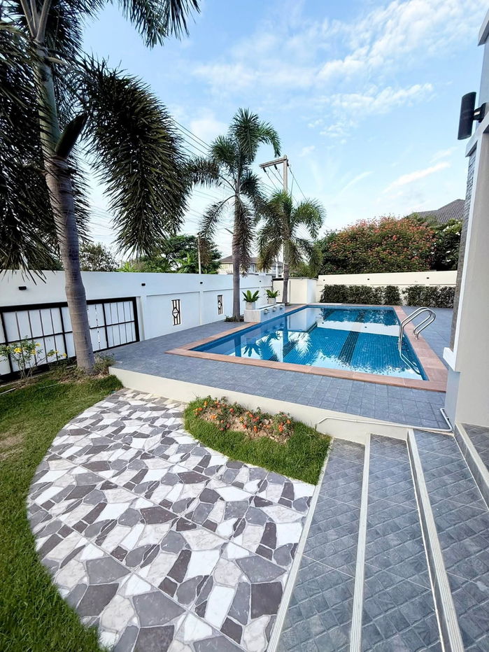 picture Pool villa House for  Rent !5bed , Near MaeKuang Market, Near Central  Chiangmai ChiangMai  - 24/24