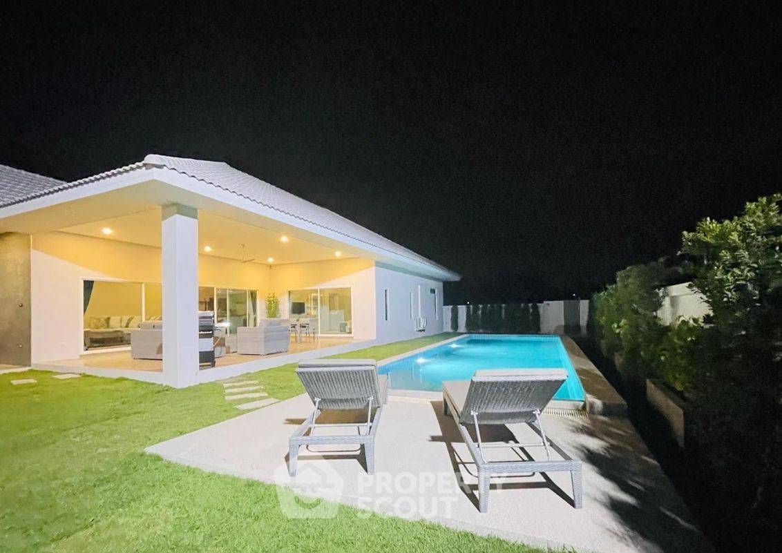 picture 4-BR Villa in Thap Tai (ID 1948191) - 1/6