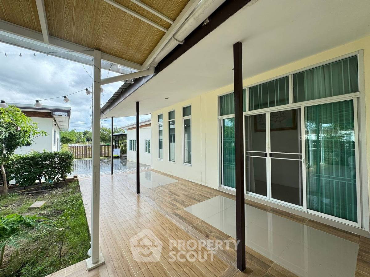 รูป บ้าน 4-ห้องนอน ใน หนองปรือ (ID 2212945) - รูปที่ 11/25