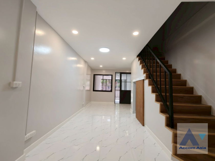 รูป 🔼🔽 AccomA 📩 Townhouse in Ekkamai with modern charm (AA42408) - รูปที่ 4/20