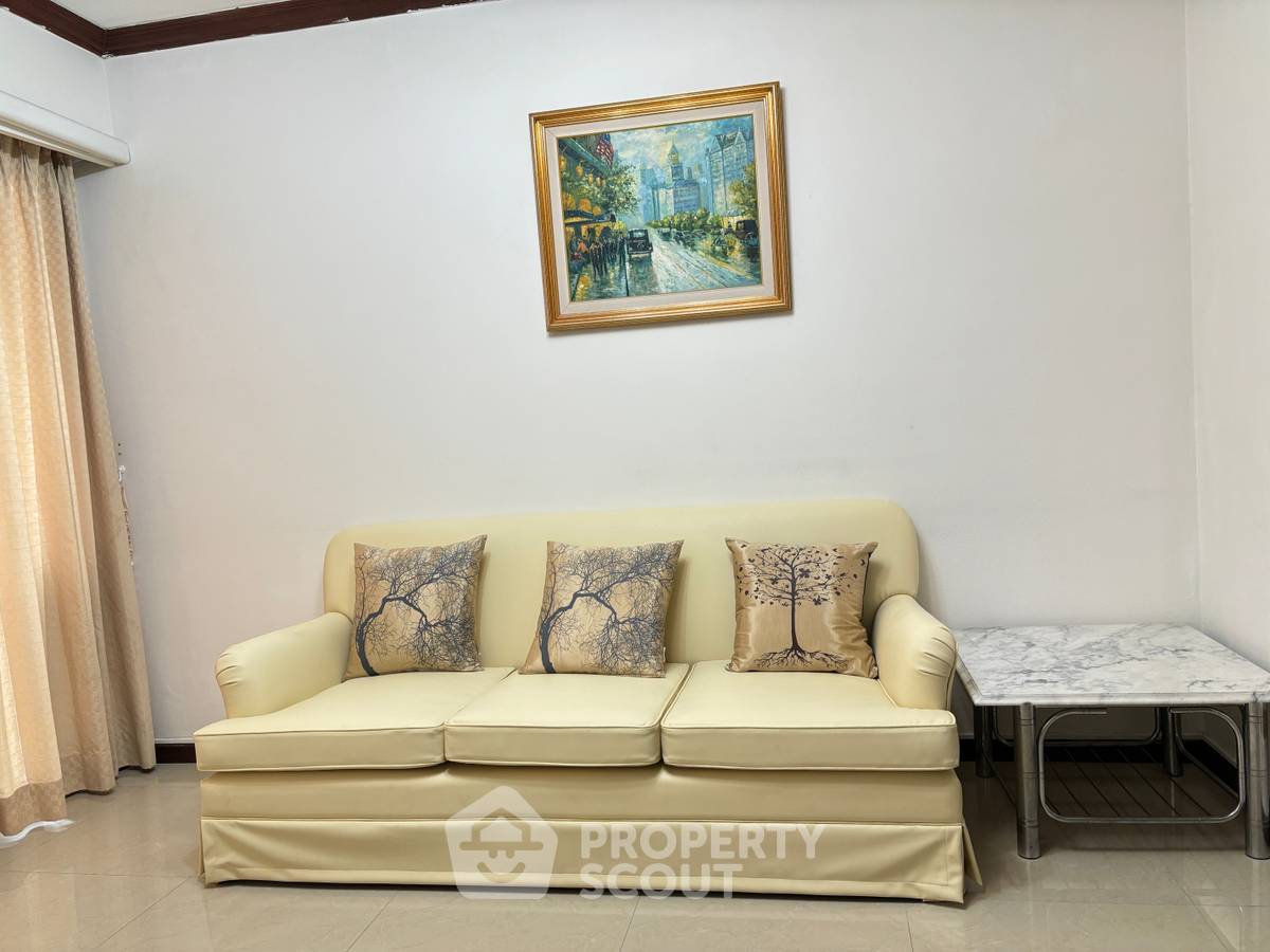 picture 2-BR Condo at SV City Rama 3 Condominium close to Phra Ram 3 (ID 1552727) - 2/5