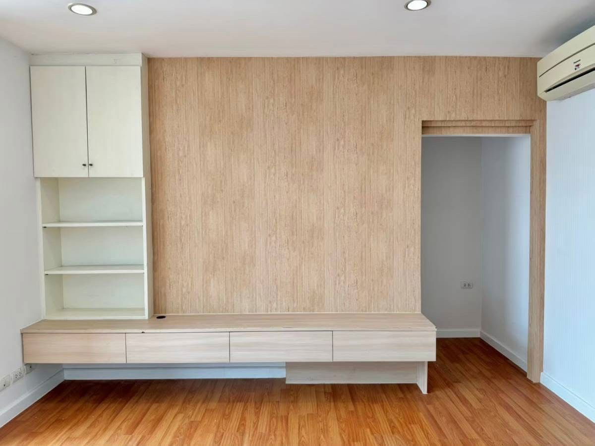 picture P0081 Modern 3-Storey Townhome for Sale - Metro Rama 9 Project - 7/13