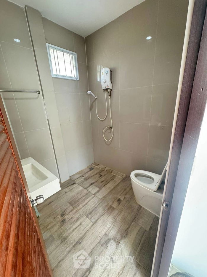 รูป บ้าน 4-ห้องนอน ใน หนองปรือ (ID 2212945) - รูปที่ 19/25