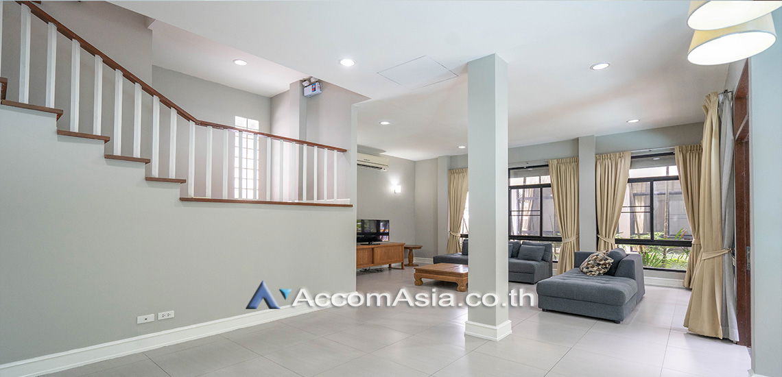 picture 🔼🔽 AccomA 📩 Pet friendly 4 BR House @The urban forestry residence (1914856) - 2/15
