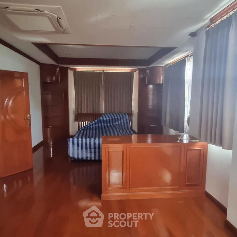picture 4-BR House in Khlong Chan (ID 2020880) - 16/17