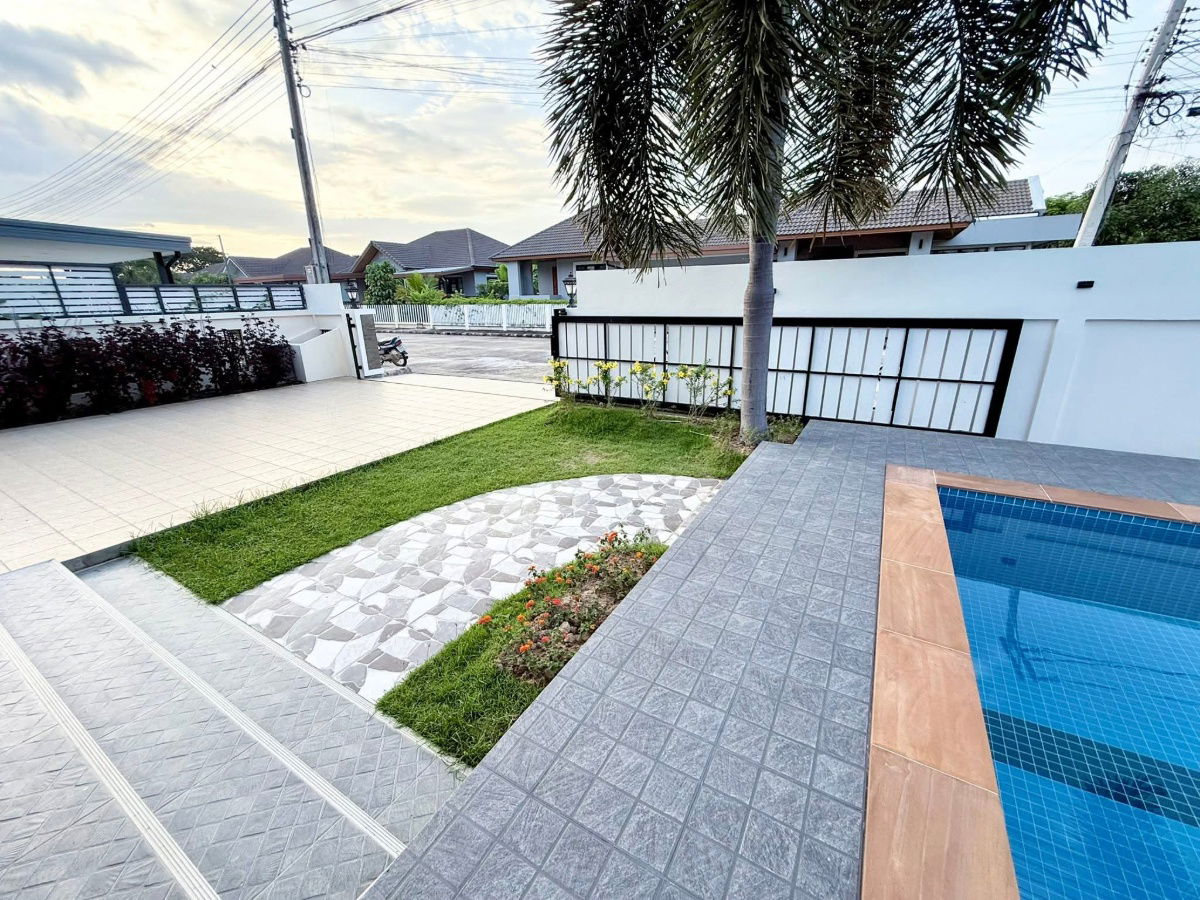 picture Pool villa House for  Rent !5bed , Near MaeKuang Market, Near Central  Chiangmai ChiangMai  - 19/24