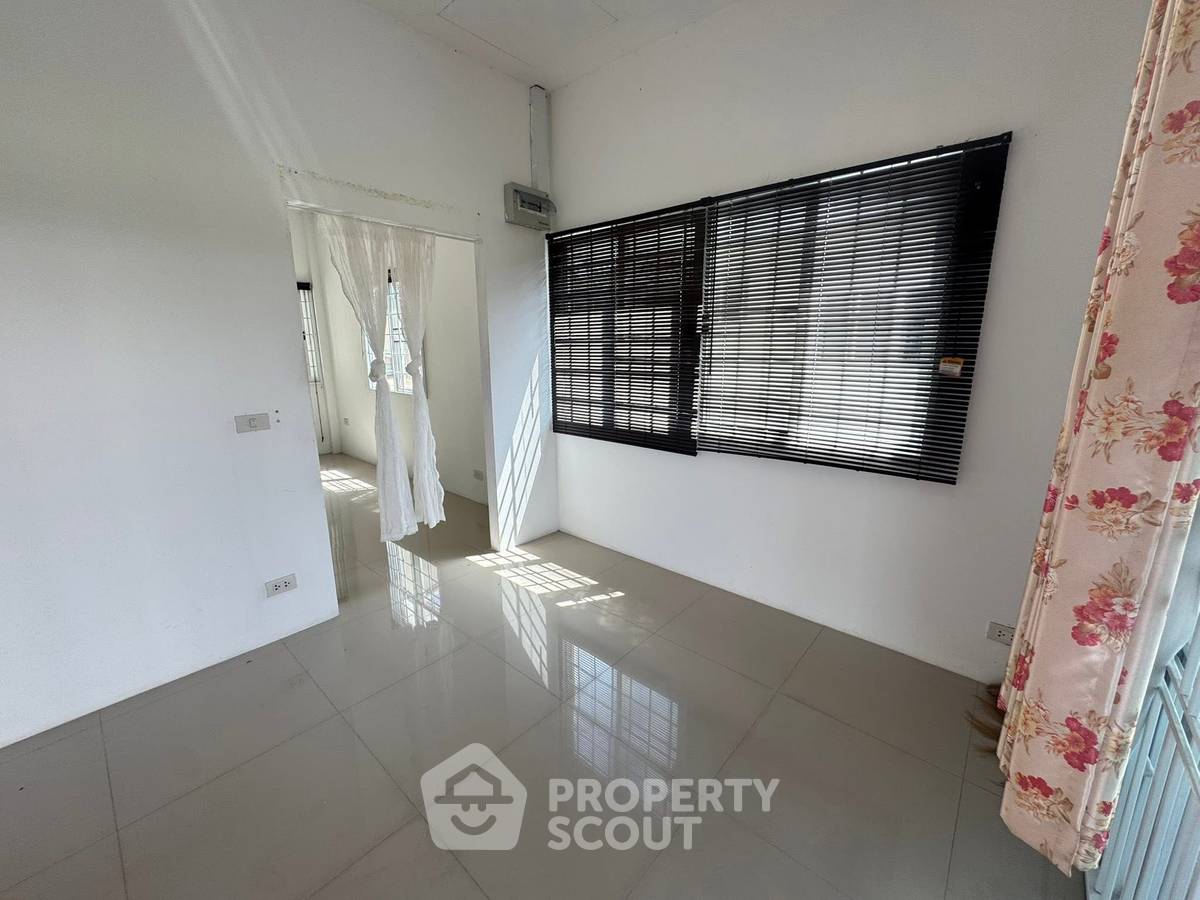 รูป บ้าน 4-ห้องนอน ใน หนองปรือ (ID 2212945) - รูปที่ 9/25