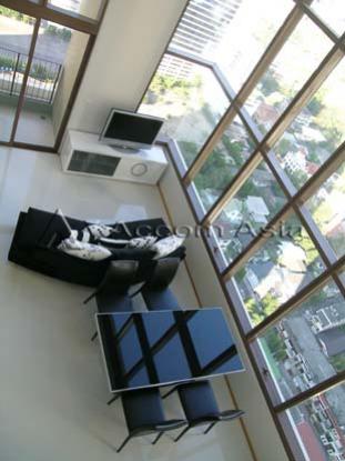 picture 🔼🔽 AccomA 📩 Duplex Condo 2 BR Condominium @The Emporio Place (1513998) - 2/7