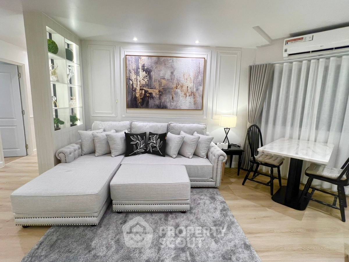 picture 3-BR Condo at Fortune Condotown Condominium in Chong Nonsi (ID 2214779) - 6/18