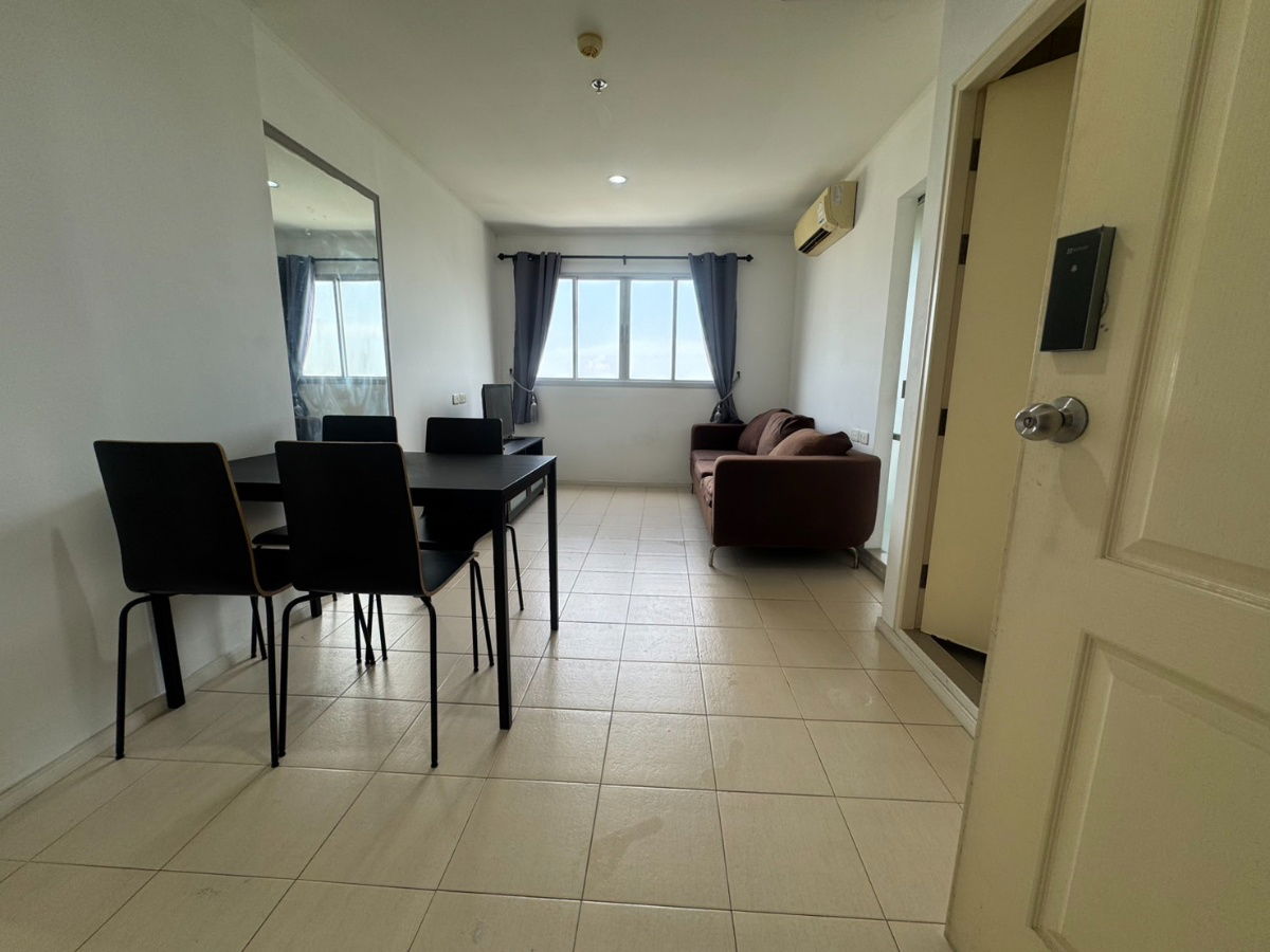 picture Condo for rent: Lumpini Town Ram Intra-Nawamin (1 bedroom), 17th floor, Building D, entrance to condo next to Pink Line BTS station, Ram Intra Km.9 - 3/10