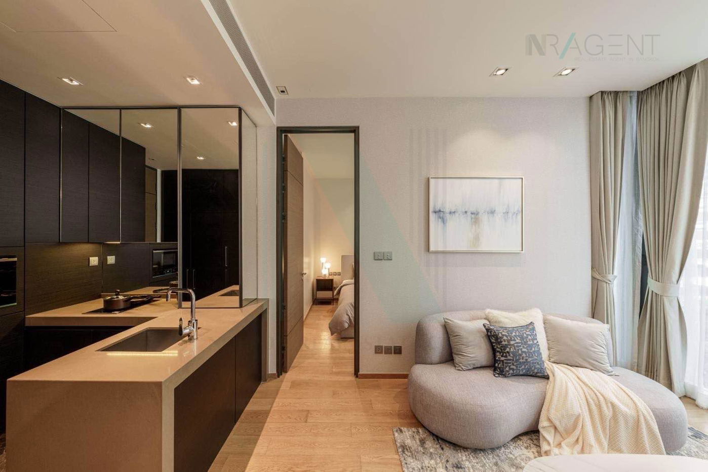picture 🔺 For Rent Condo 28 CHIDLOM Building V, Floor 2,1 bed room, Room size 45.00 sqm - 4/8