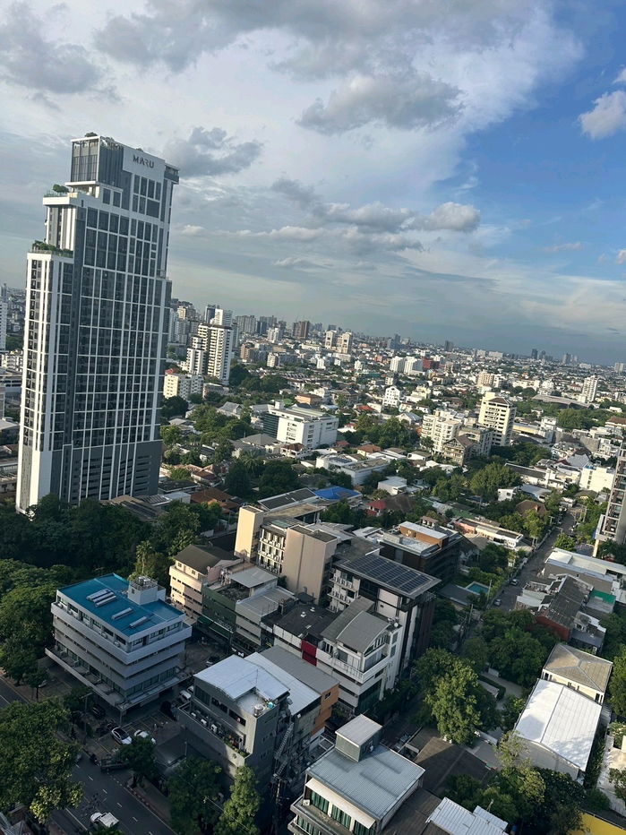 picture Rhythm Ekkamai | BTS Ekkamai 300 meters - 12/12