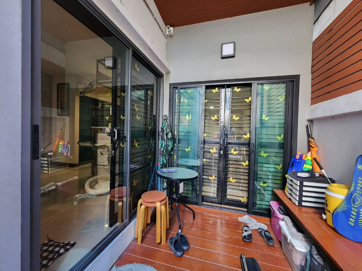 picture Townhouse for sale, 4 floors, corner house, built-in decoration throughout the house, Nakniwat Road 48 - 9/20
