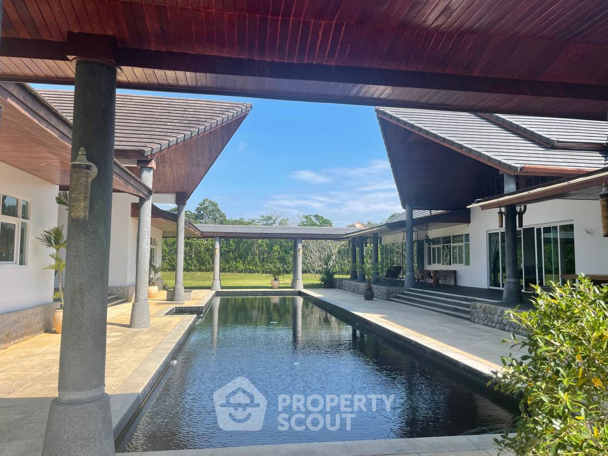 รูป วิลล่า 6-ห้องนอน ใน ป่าคลอก (ID 1413589) - รูปที่ 3/9