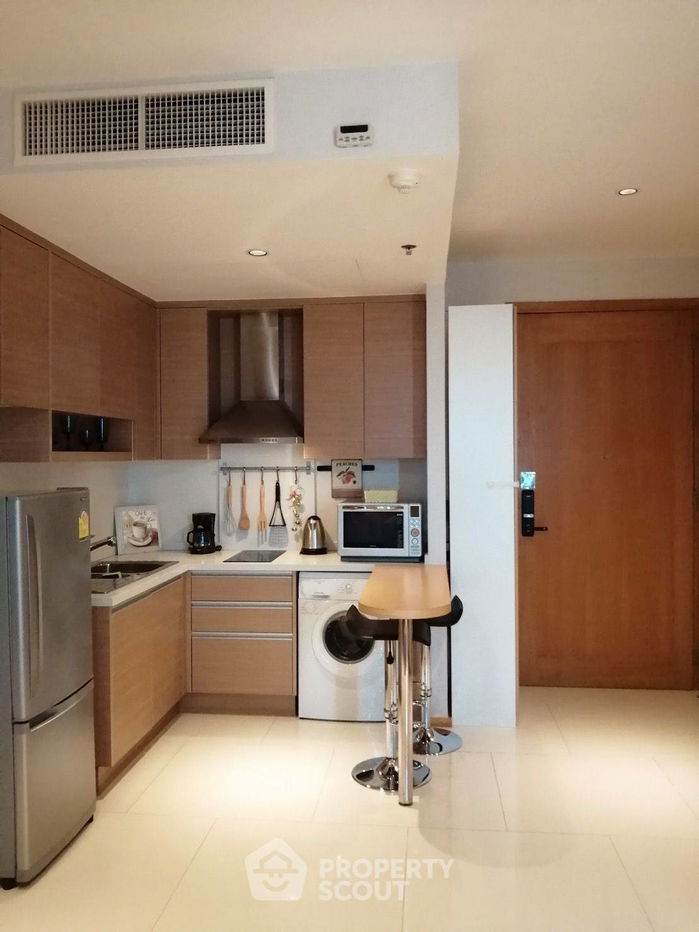 รูป คอนโด 1-ห้องนอน ที่ ดิ เอ็มโพริโอ เพลส ใกล้ BTS พร้อมพงษ์ (ID 1350423) - รูปที่ 3/11